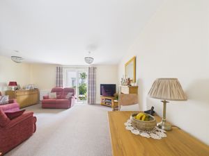 Lounge- click for photo gallery